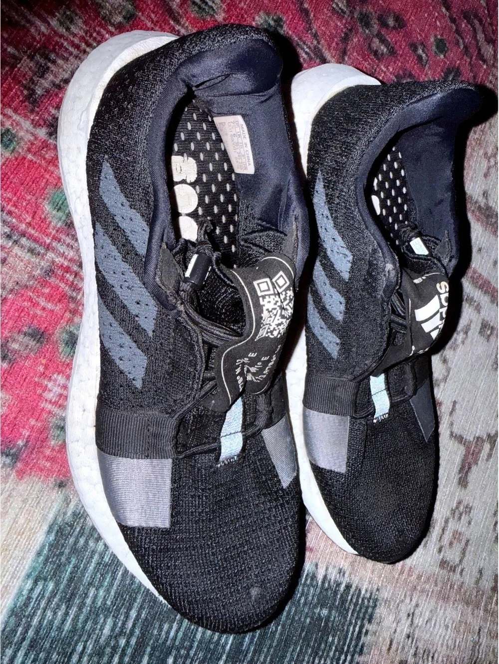 Adidas 7.5 women’s black white running sneakers cheap